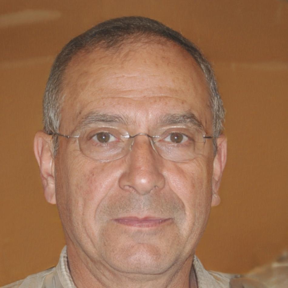 Visitacion Bellavanza reviewing student code in Manchester studio